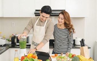 Nên đặt bếp theo tuổi chồng hay vợ để rước tài lộc?