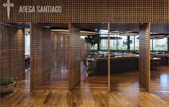 Thiết kế nội thất nhà hàng ăn bằng gỗ vừa sang trọng vừa tinh tế