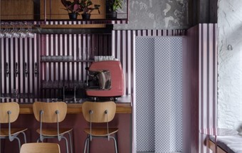 Thiết kế nội thất nhà hàng ăn nhanh tông màu hồng ánh tím ấm áp