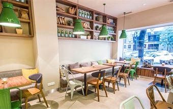 Gợi ý những bí quyết thiết kế nội thất quán cafe nhỏ đẹp